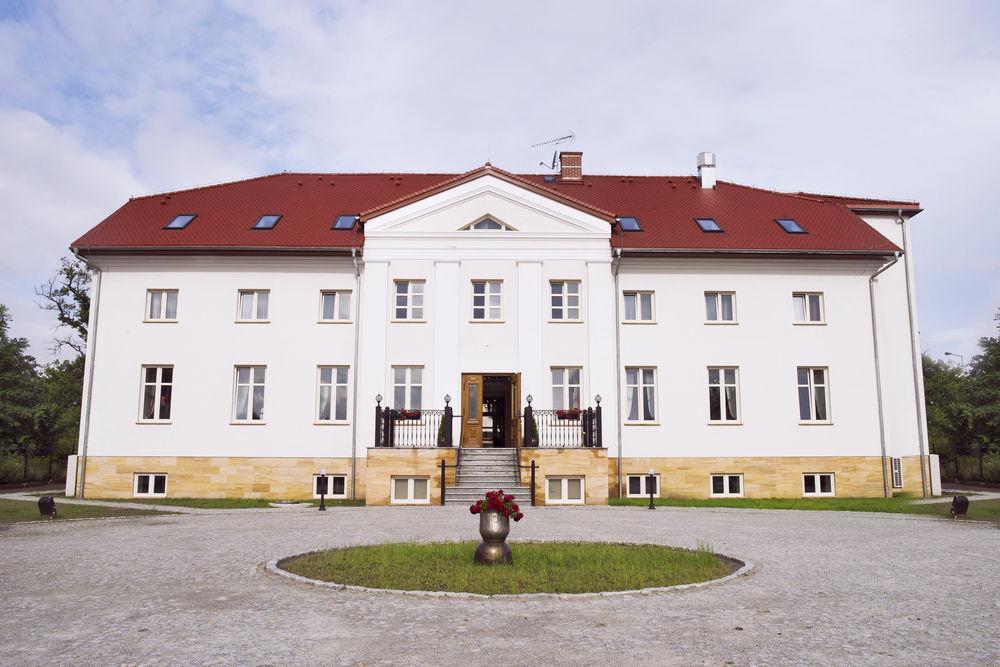 Orient Palace Bielany Wrocławskie Exterior foto